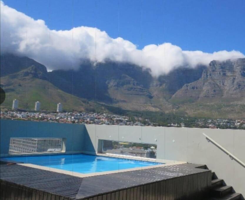 Modern, Trendy And Comfortable 2 Bedroom Apartment In Cape Town Bagian luar foto