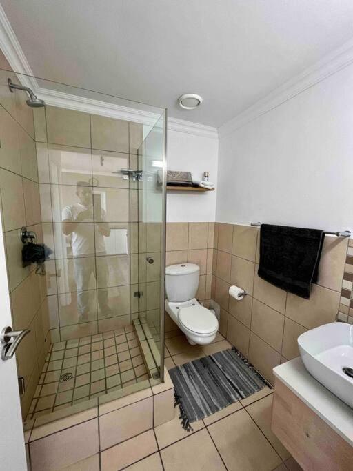 Modern, Trendy And Comfortable 2 Bedroom Apartment In Cape Town Bagian luar foto