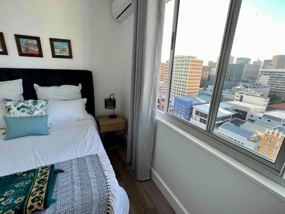 Modern, Trendy And Comfortable 2 Bedroom Apartment In Cape Town Bagian luar foto