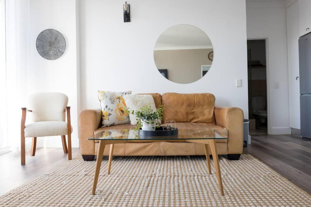 Modern, Trendy And Comfortable 2 Bedroom Apartment In Cape Town Bagian luar foto